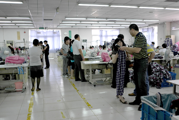 東方星召開(kāi)年中匯報(bào)會(huì)